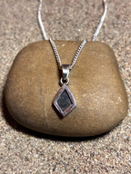 Lunar Pendant No. 33 — Classic, 0.13 g
