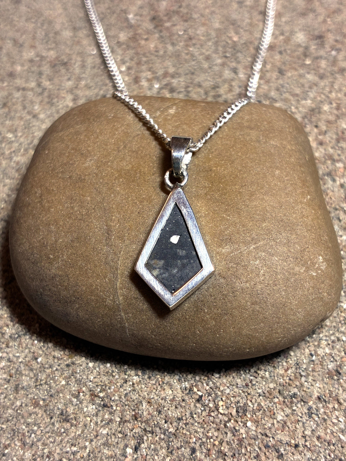 Lunar Pendant No. 12 — Grand, 0.24 g