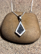 Lunar Pendant No. 07 — Grand, 0.24 g
